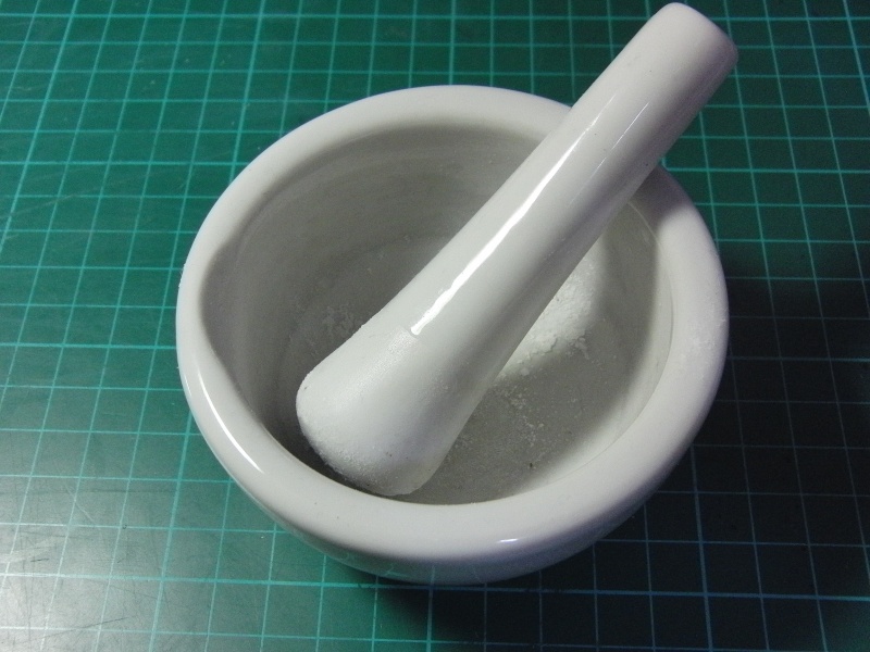 File:Mortar and pestle.jpg